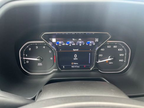 Used 2021 GMC Yukon AT4 w/ Rear Media and Nav Package AWD/4WD image 17