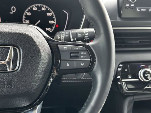 Certified 2025 Honda Pilot EX-L image 11