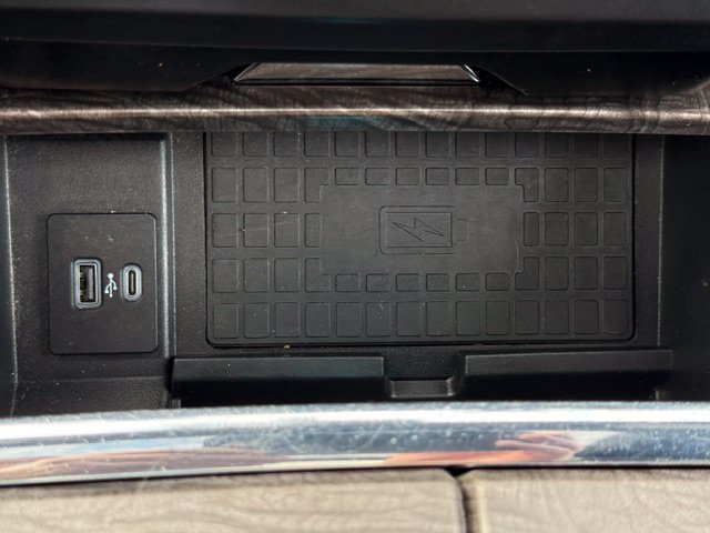 Used 2021 Ford Expedition Limited RWD image 17