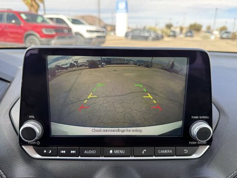 Used 2022 Nissan Sentra SV image 21