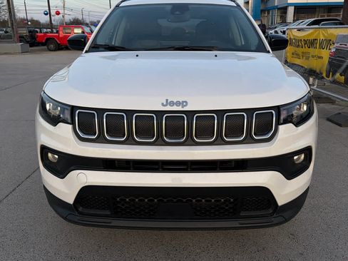 Used 2022 Jeep Compass Latitude w/ Sun and Sound Group image 3