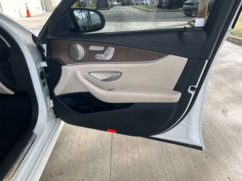 Used 2022 Mercedes-Benz E 350 4MATIC Sedan image 27