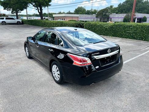 Used 2014 Nissan Altima 2.5 S w/ Display Audio Package image 33