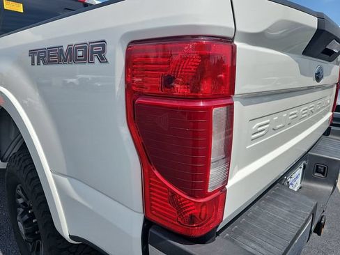 Used 2022 Ford F250 Lariat w/ Tremor Off-Road Package AWD/4WD image 34
