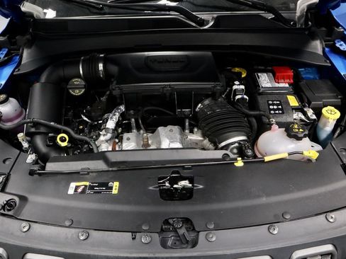 Used 2025 Jeep Compass Trailhawk AWD/4WD image 16