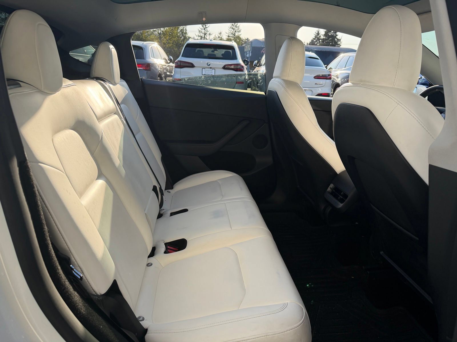 Used 2024 Tesla Model Y Long Range AWD/4WD image 20