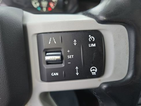 Used 2021 Land Rover Defender 110 SE image 19