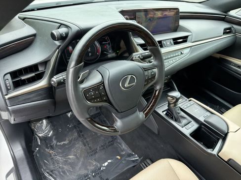 Used 2021 Lexus ES 350 w/ Premium Package FWD image 10
