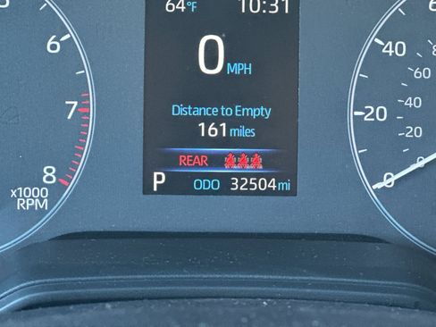 Used 2025 Toyota Corolla LE image 25