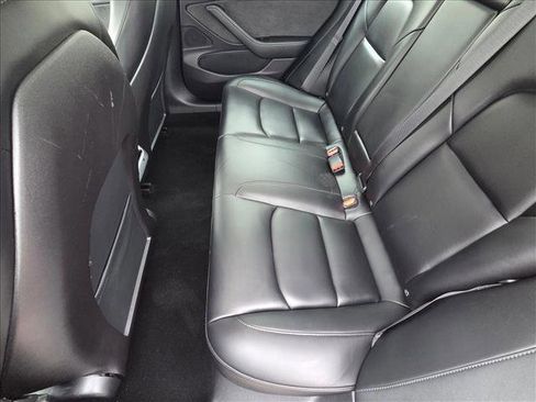 Used 2019 Tesla Model 3 Standard Range Plus image 18