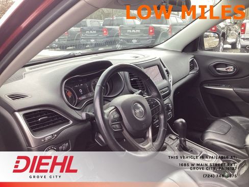 Used 2019 Jeep Cherokee Latitude Plus w/ Cold Weather Group image 20