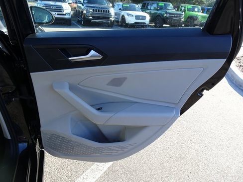 Used 2019 Volkswagen Jetta SE image 19