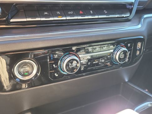 Used 2023 GMC Sierra 1500 SLT w/ SLT Premium Package image 24