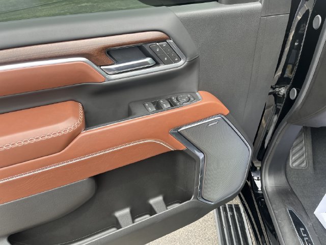 Used 2025 GMC Sierra 2500 Denali Ultimate AWD/4WD image 12