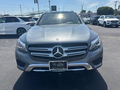 Used 2018 Mercedes-Benz GLC 300 4MATIC image 2