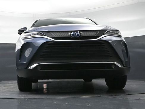 Used 2024 Toyota Venza XLE image 34