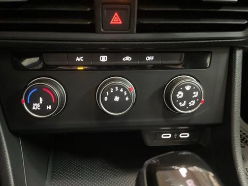 Certified 2024 Volkswagen Jetta S FWD image 20