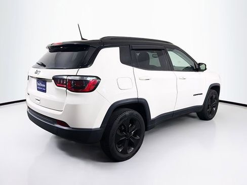 Used 2019 Jeep Compass Latitude AWD/4WD image 10