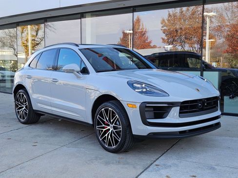 New 2026 Porsche Macan S image 7