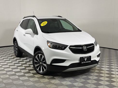 Used 2021 Buick Encore Preferred AWD/4WD image 2