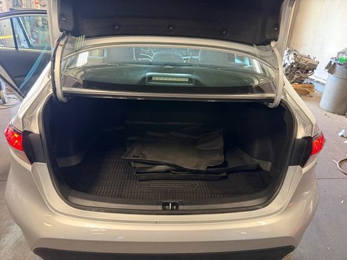 Used 2023 Toyota Corolla LE FWD image 18