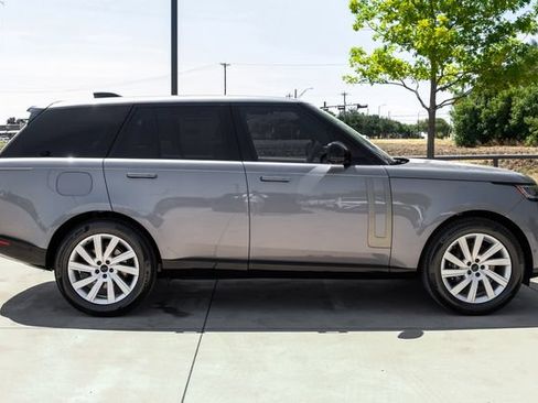 New 2026 Land Rover Range Rover SE AWD/4WD image 8
