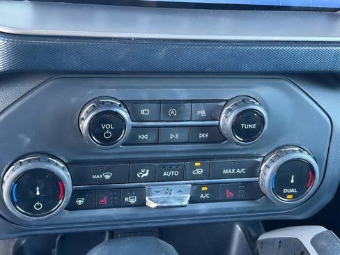 Used 2022 Ford Bronco Outer Banks w/ Sasquatch Package AWD/4WD image 27