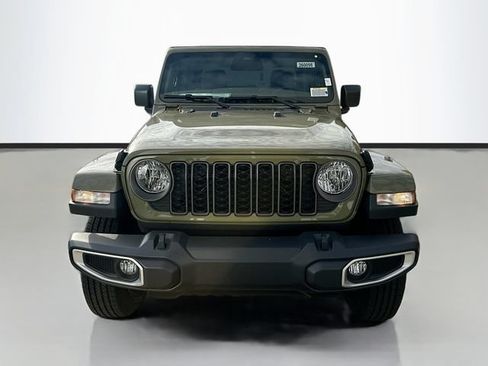 New 2026 Jeep Gladiator Sport AWD/4WD image 4