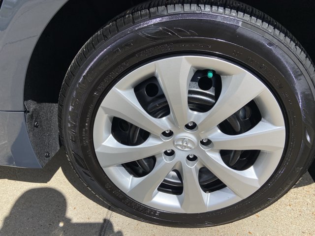 Used 2025 Toyota Corolla LE FWD image 29