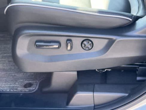 Certified 2026 Honda Odyssey Touring image 31