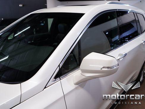 Used 2023 Cadillac XT6 Premium Luxury FWD image 12
