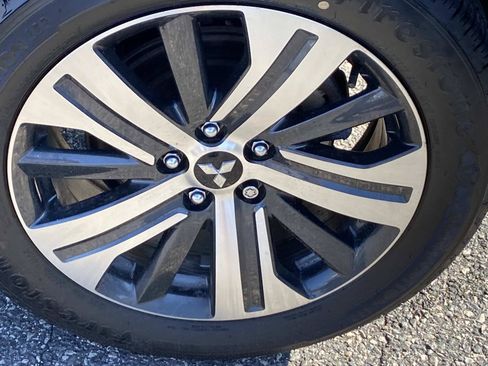 Used 2020 Mitsubishi Outlander Sport ES FWD image 24