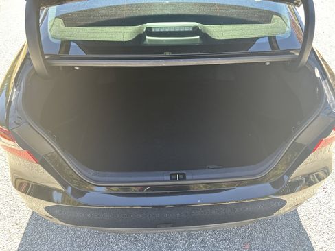 Used 2022 Toyota Camry LE image 18