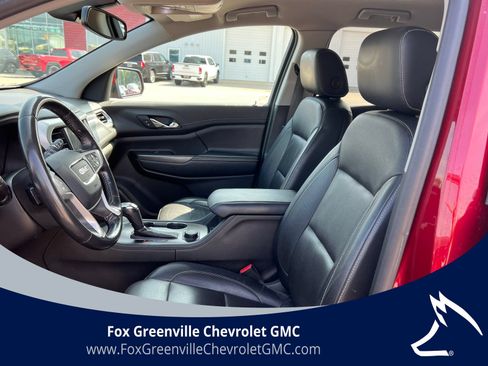 Used 2019 GMC Acadia SLT w/ LPO, Floor Liner Package AWD/4WD image 3