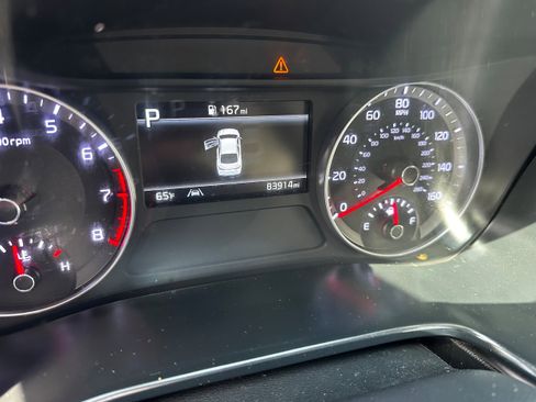Used 2022 Kia Forte LXS FWD image 10