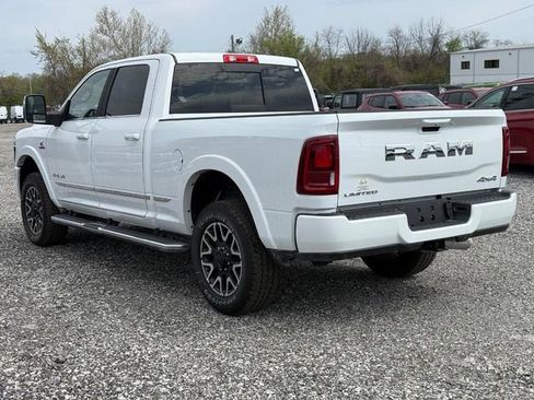 New 2025 RAM 2500 Limited AWD/4WD image 10