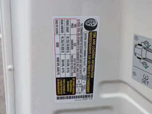 Used 2025 Volkswagen ID. Buzz Pro S Plus RWD image 39