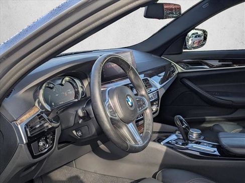 Used 2019 BMW 530i w/ Convenience Package image 9