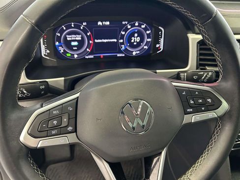 Used 2023 Volkswagen Atlas Cross Sport SE w/ Panoramic Sunroof Package FWD image 19