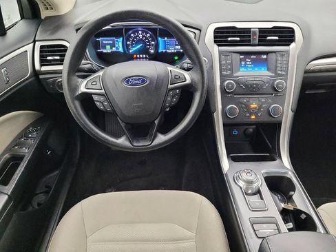 Used 2018 Ford Fusion S FWD image 22