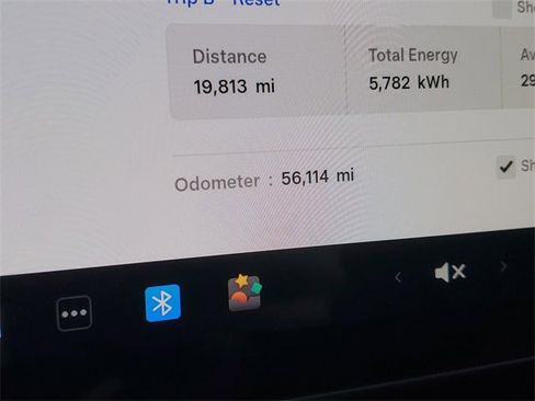 Used 2022 Tesla Model Y Performance image 27