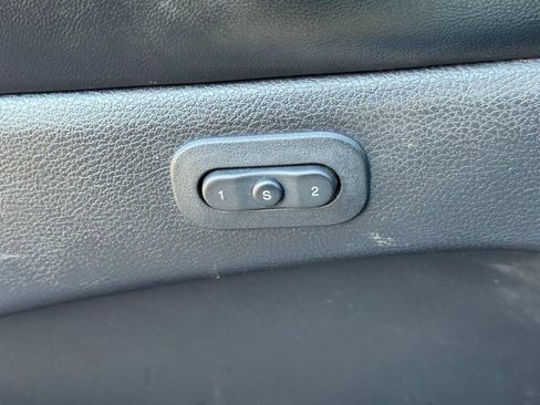 Used 2018 Jeep Grand Cherokee Limited image 26