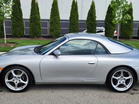 Used 2002 Porsche 911 Cabriolet image 17