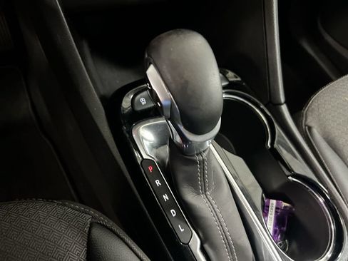 Used 2025 Buick Encore GX Preferred FWD image 17