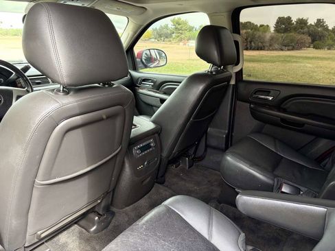 Used 2012 GMC Yukon Denali AWD/4WD image 12