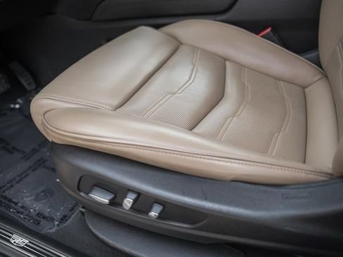 Used 2019 Cadillac XT5 Platinum AWD/4WD image 35