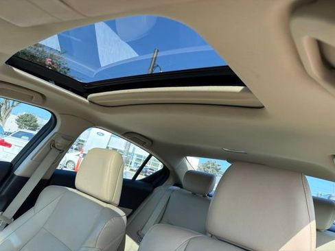 Used 2014 Acura ILX Hybrid w/ Technology Package FWD image 17