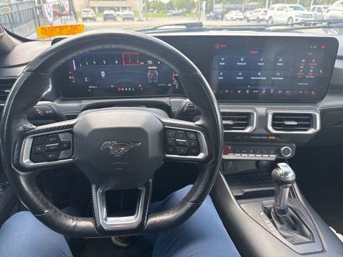 Used 2024 Ford Mustang Premium image 10