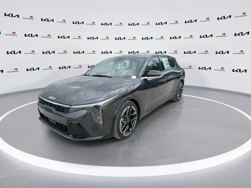 New 2026 Kia K4 GT-Line FWD image 4