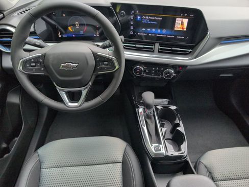 New 2026 Chevrolet Trax LT w/ Driver Confidence Package FWD image 28